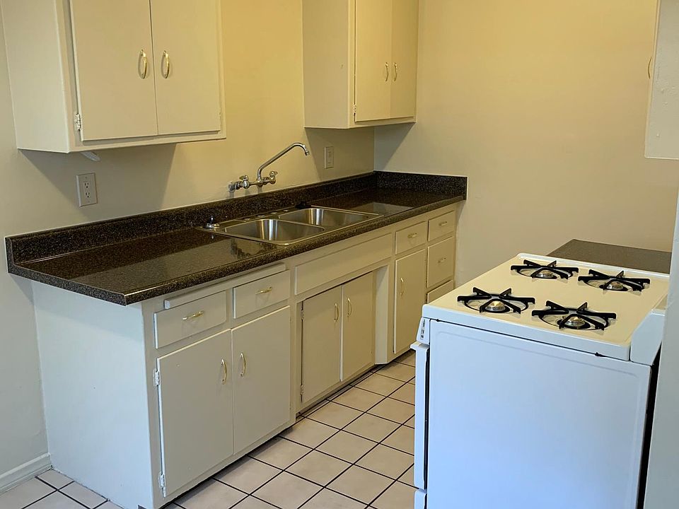 1st image of 837 W Beach Ave APT 3