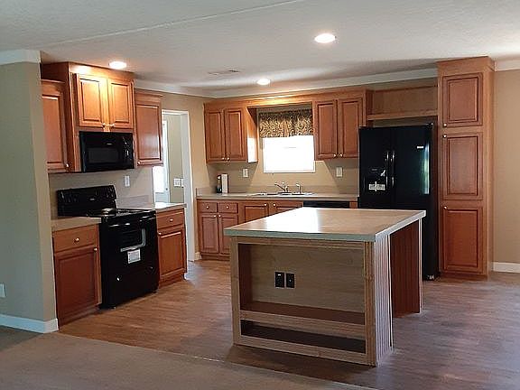 4th image of 1800 E Graves Ave #159