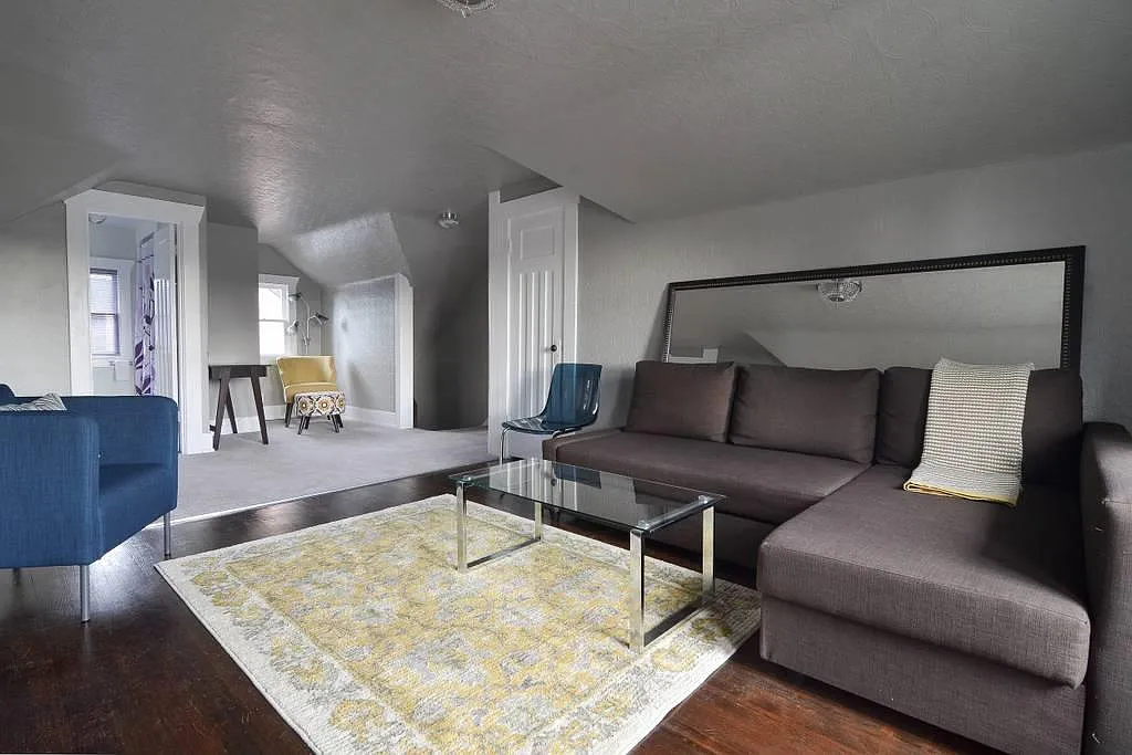 1 bed, 1000 sqft, $3,199 — Photo 3