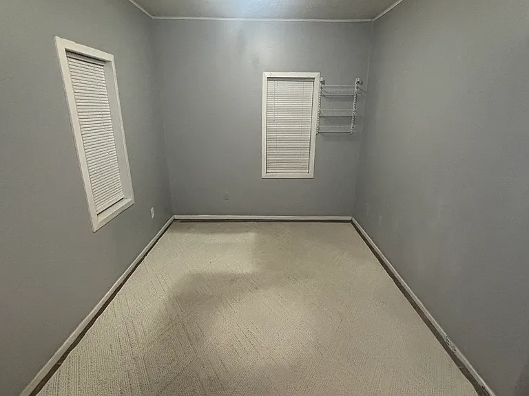 903B E Washington Ave #B — Photo 11
