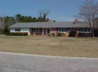 521 Manchester Dr, Manning, SC 29102