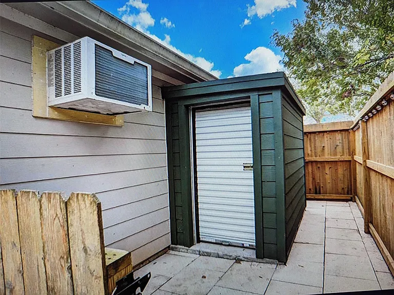 2826 Edgewood Dr — Photo 13