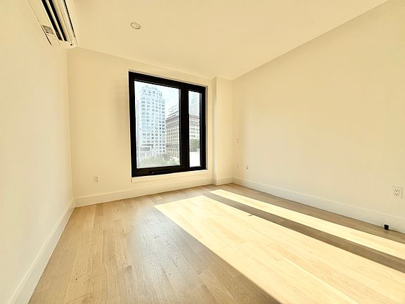5th image of 260 Gold St #718