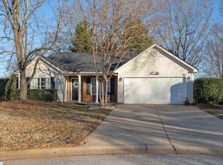 33 Seaside Ln, Greer, SC 29650