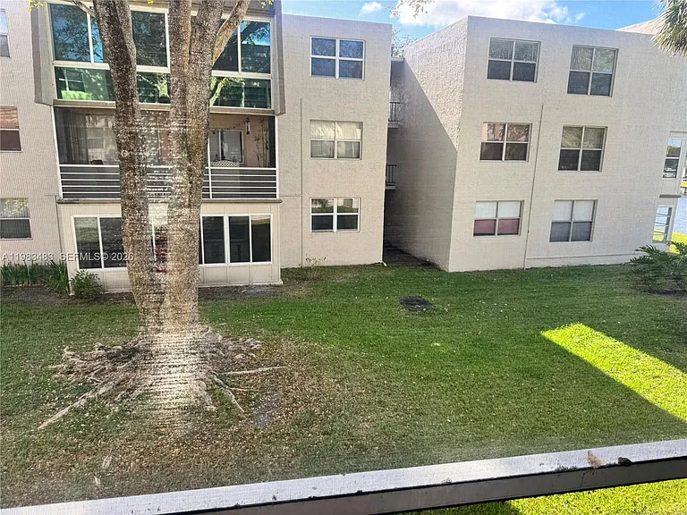 9400 Lime Bay Blvd #206 — Photo 7