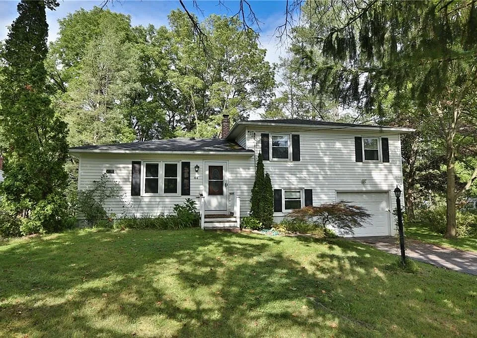 44 E Jefferson Rd