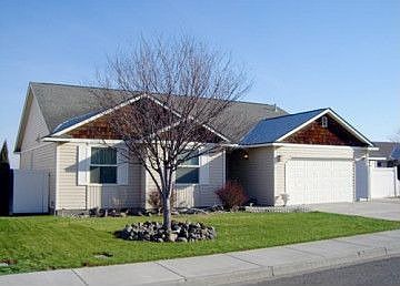 1st image of 8818 W Canyon Ave