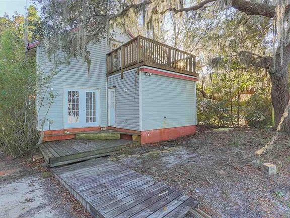 2nd image of 108 Lazy Acres St
