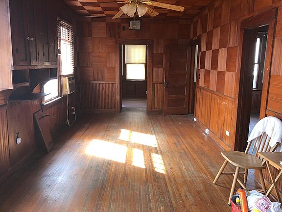 5th image of 121 E Sunset Ave