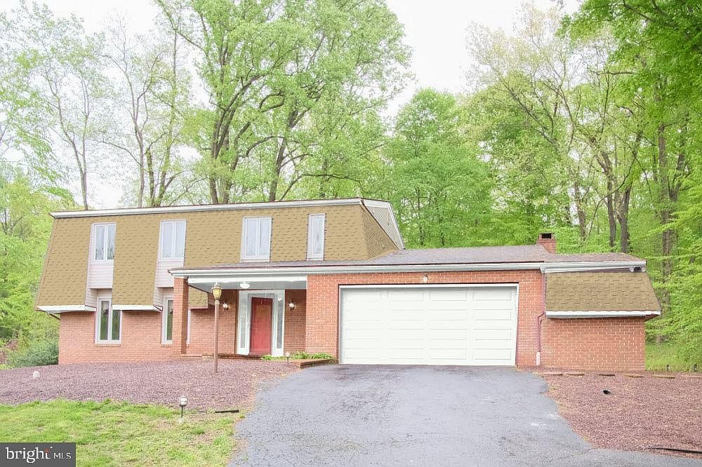 1300 Thomas Oaks Dr, Pottstown, PA 19465 Zillow