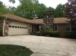 810 Kendrick St, Florence, AL 35630