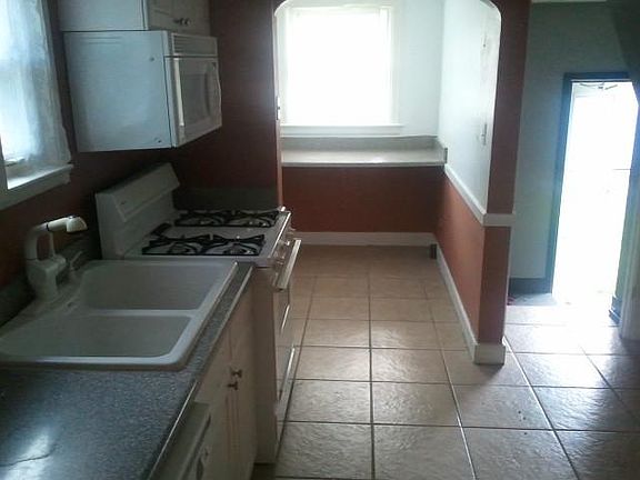 4th image of 3010 Powhattan Pkwy
