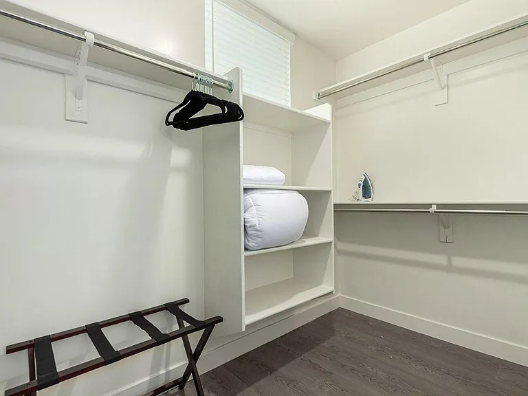 Pinnacle Vista Condominiums — Photo 32