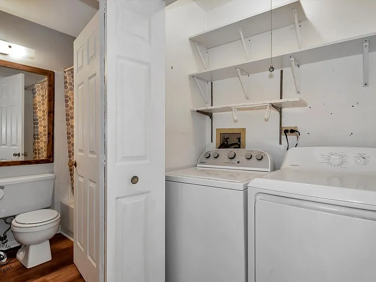 2627 Oakshire Ct — Photo 7