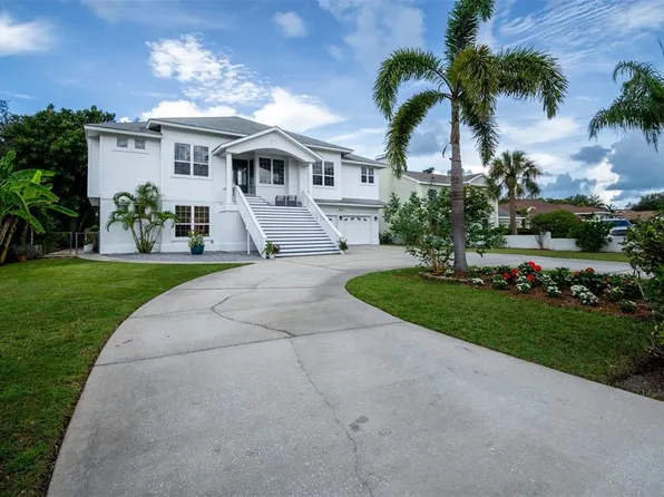 1605 Gulf Rd, Tarpon Springs, FL 34689