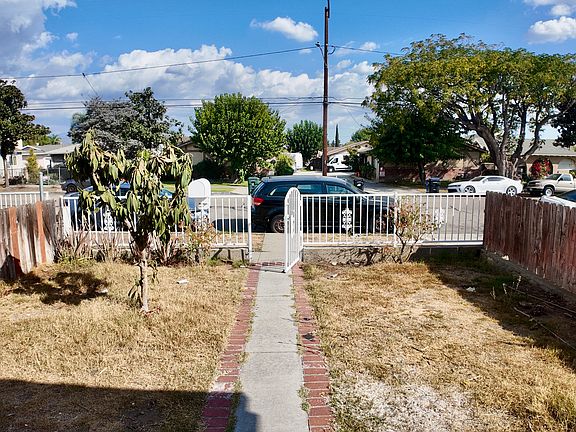 2nd image of 327 N Dalton Ave