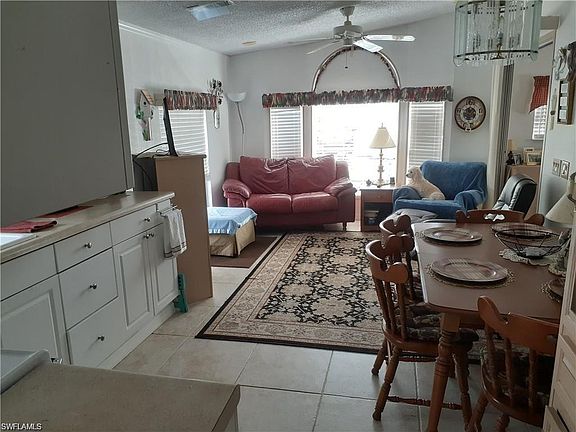 5th image of 4017 Crystal Lake Dr