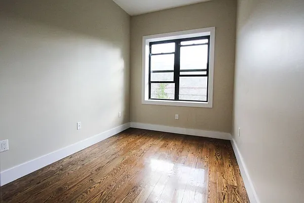 Rented by Bold New York | media 8