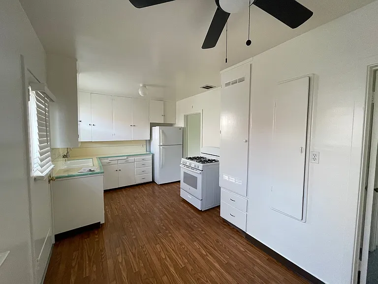 28 S Virginia Ave #28 — Photo 7