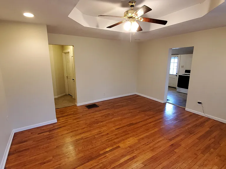 328 Milton Ave #1 — Photo 6