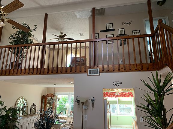 3rd image of 1298 Warner Hall Dr