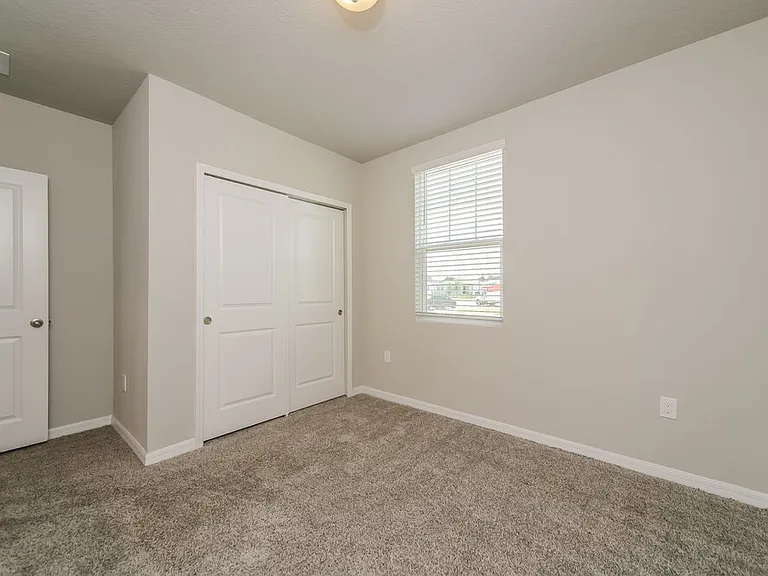 1142 Oak Valley Dr — Photo 12