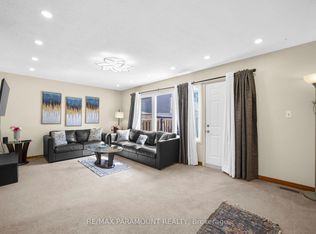 85 Albright Rd #4, Hamilton, ON L8K 6H1