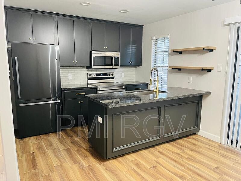 1st image of 1711 Tampa St #B