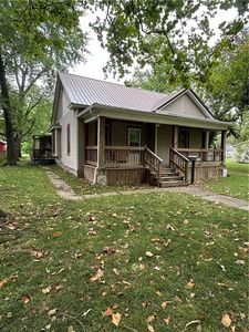 612 S Cottonwood St, Iola, KS, 66749