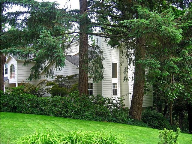 Sheltered from Street