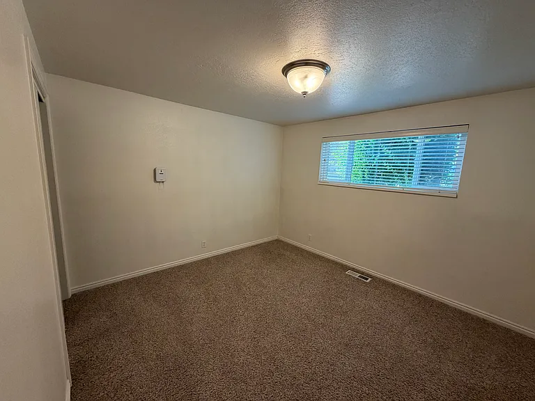 1633 S 740th St E #1633 — Photo 7