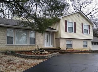 5697 Lake Tishomingo Rd, Hillsboro, MO 63050