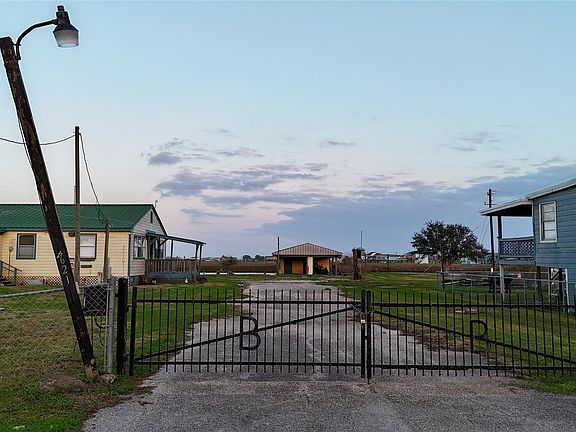 2nd image of 4621 County Road 459b