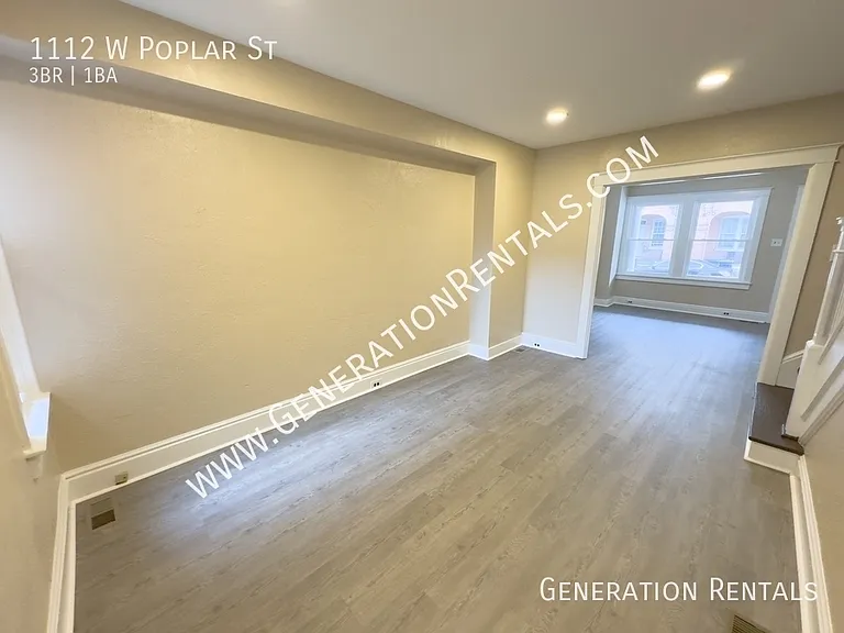 1112 W Poplar St — Photo 4