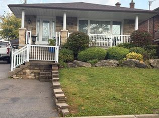 50 Deevale Rd, Toronto, ON M3M 1Z5