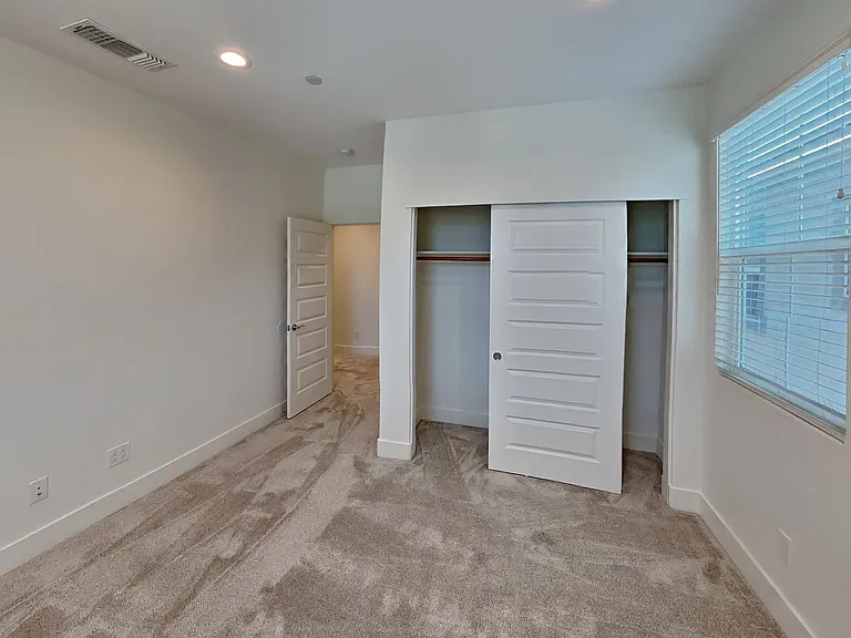5220 Julia Berger Cir — Photo 13
