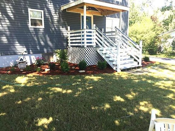 2nd image of 16040 Lockwood Ave