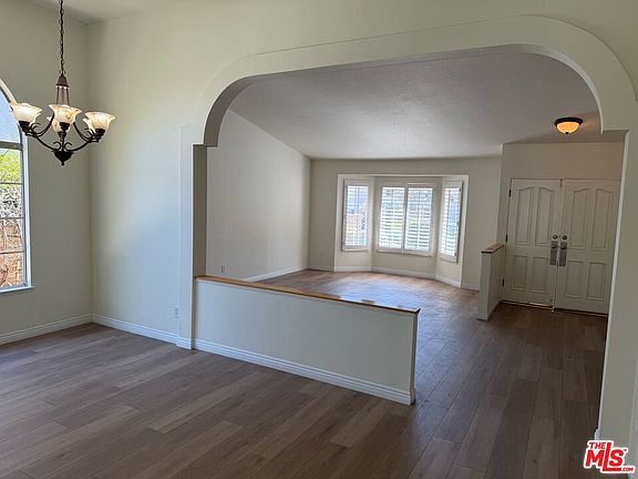 4th image of 29030 Shadow Valley Ln