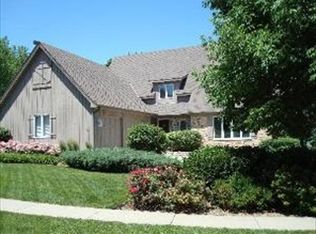 512 S Prairie St, Cary, IL 60013