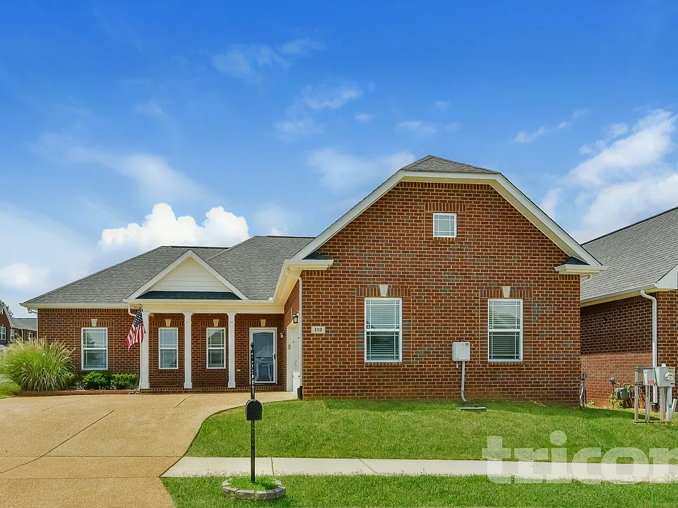 110 Cottage Trce