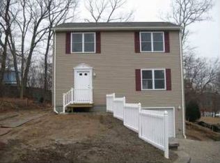 15 Spring Hill Dr, Johnston, RI 02919