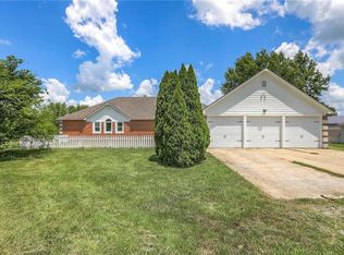 20012 NE 138th St, Kearney, MO 64060