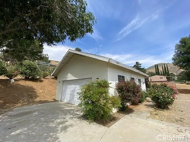 523 Piute St — Photo 35