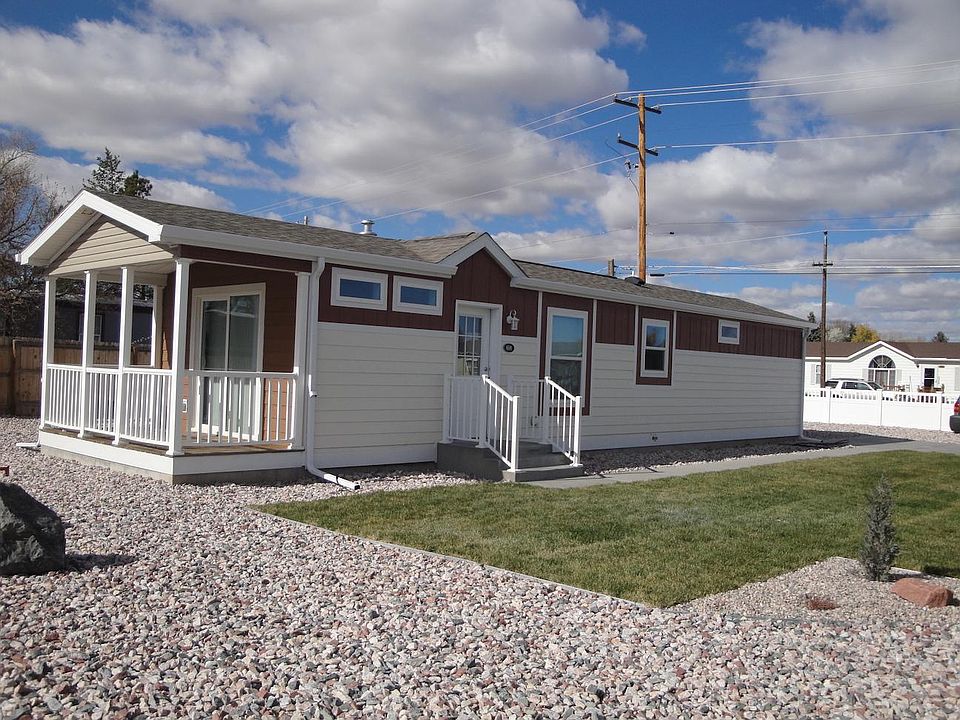 1 bedroom, 1 bath, sunroom and deck Park Model.