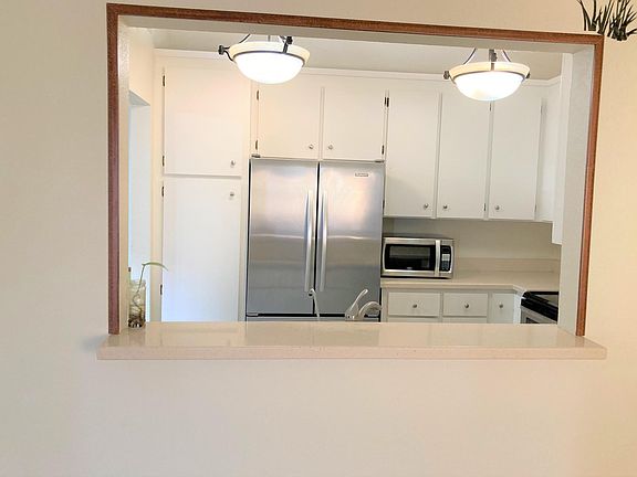 Stainless steel appliance