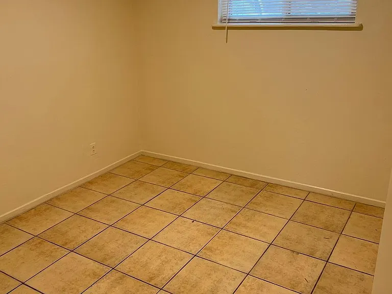 627 Chama St SE #1 — Photo 10