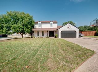 2601 Cinnamon Ct, Euless, TX 76039