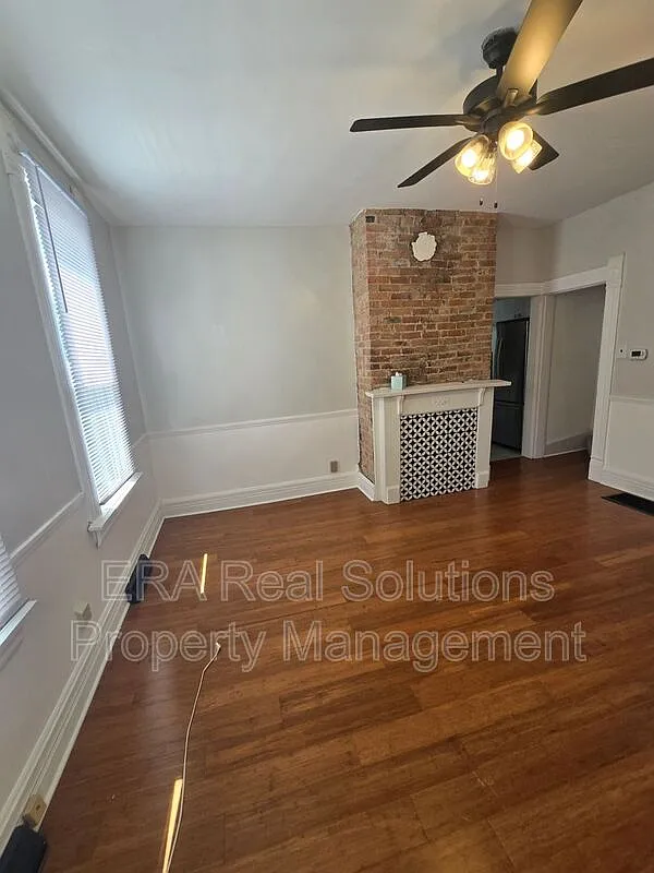 2 bed, 1.5 bath, 1234 sqft, $1,500 — Photo 4