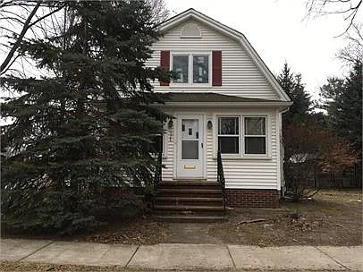 524 N Kinney Ave — Photo 1
