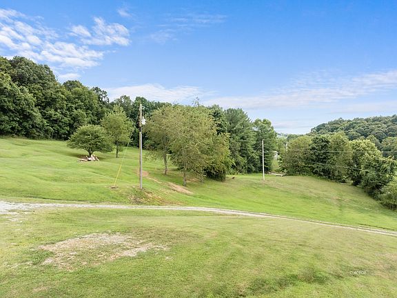 4th image of 31901 Briar Ridge Rd